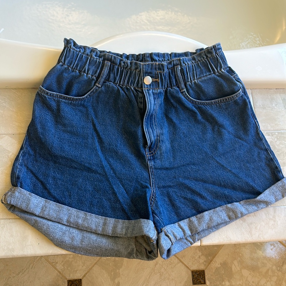 H&M High Waisted Mom Shorts